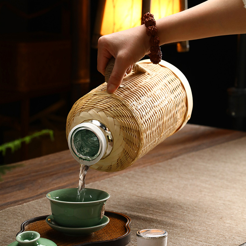 Woodworking Vacuum Press - Handwoven Bamboo Thermos with Wooden Stopper